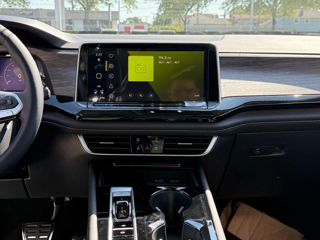 new 2026 Volkswagen Atlas car, priced at $55,216