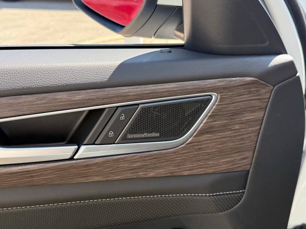 new 2026 Volkswagen Atlas car, priced at $55,216