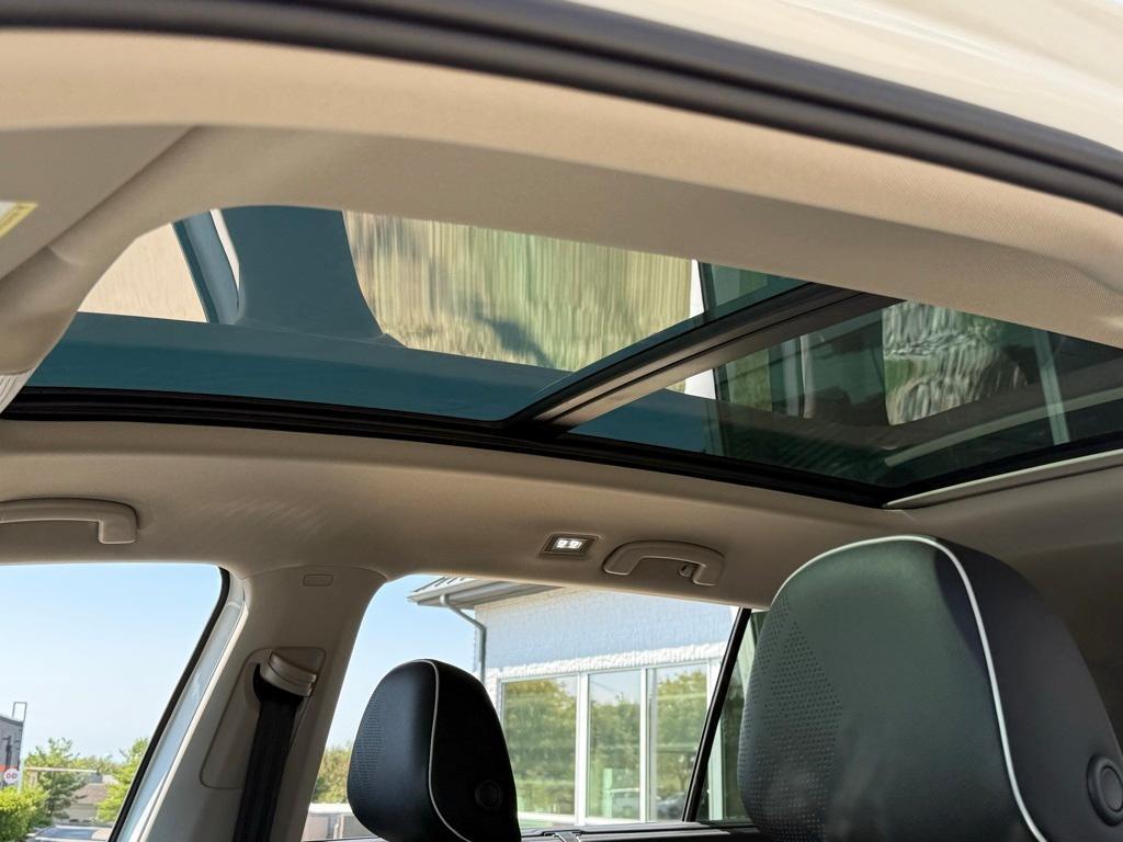 new 2026 Volkswagen Atlas car, priced at $55,216