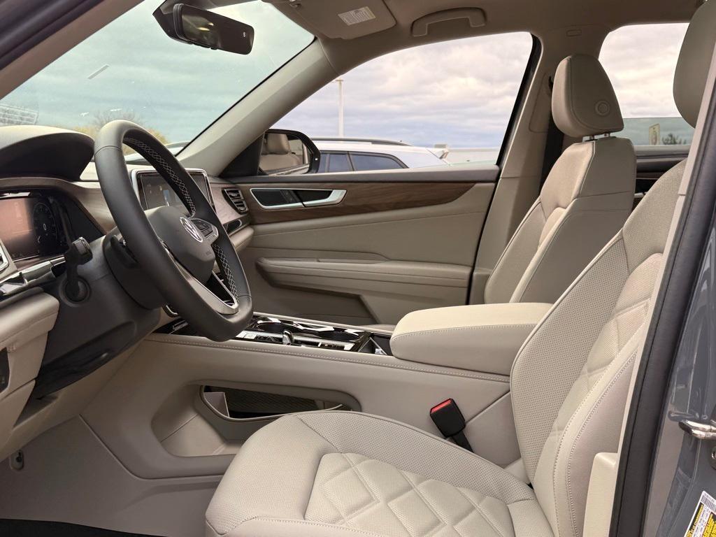 new 2026 Volkswagen Atlas car, priced at $47,129