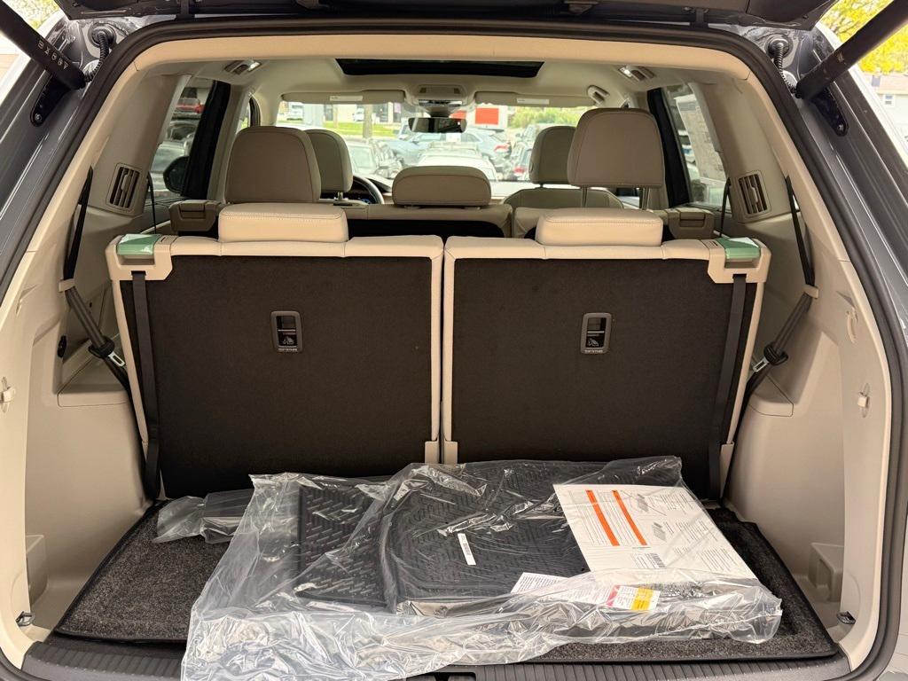 new 2026 Volkswagen Atlas car, priced at $47,129