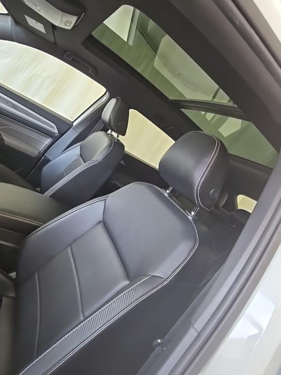 used 2021 Volkswagen Atlas Cross Sport car, priced at $27,900