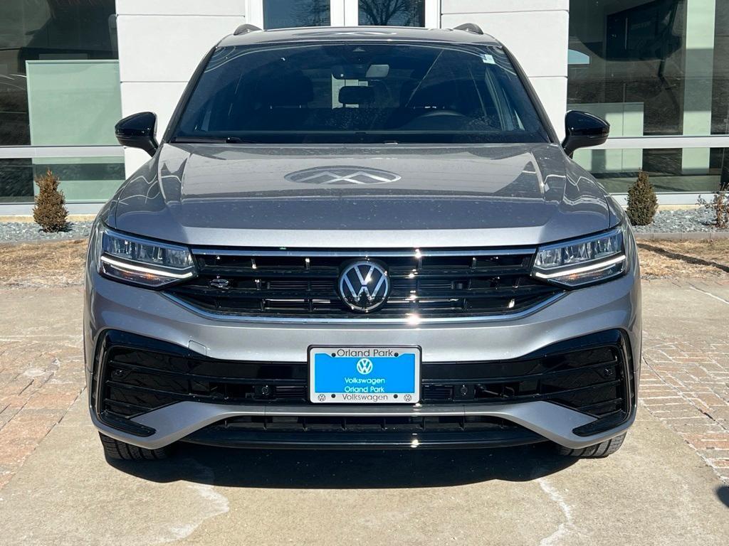 new 2024 Volkswagen Tiguan car, priced at $33,994