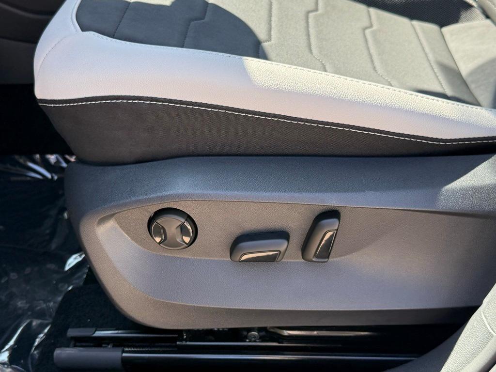 new 2025 Volkswagen Taos car, priced at $29,138