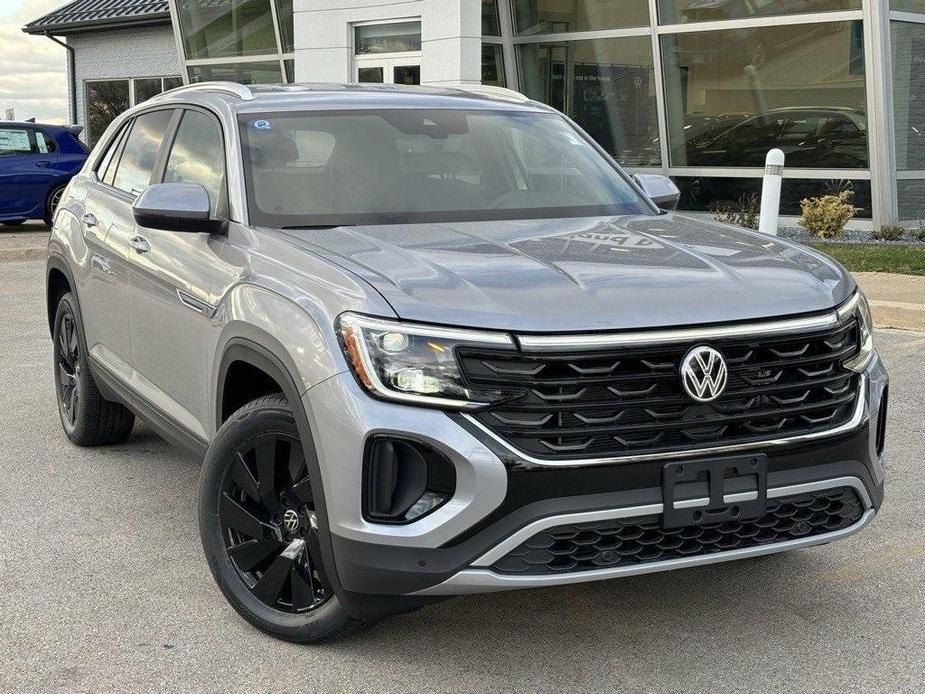 new 2024 Volkswagen Atlas Cross Sport car, priced at $40,372