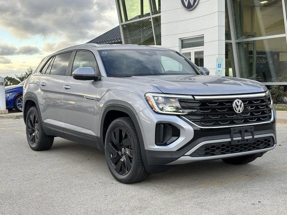 new 2024 Volkswagen Atlas Cross Sport car, priced at $40,372