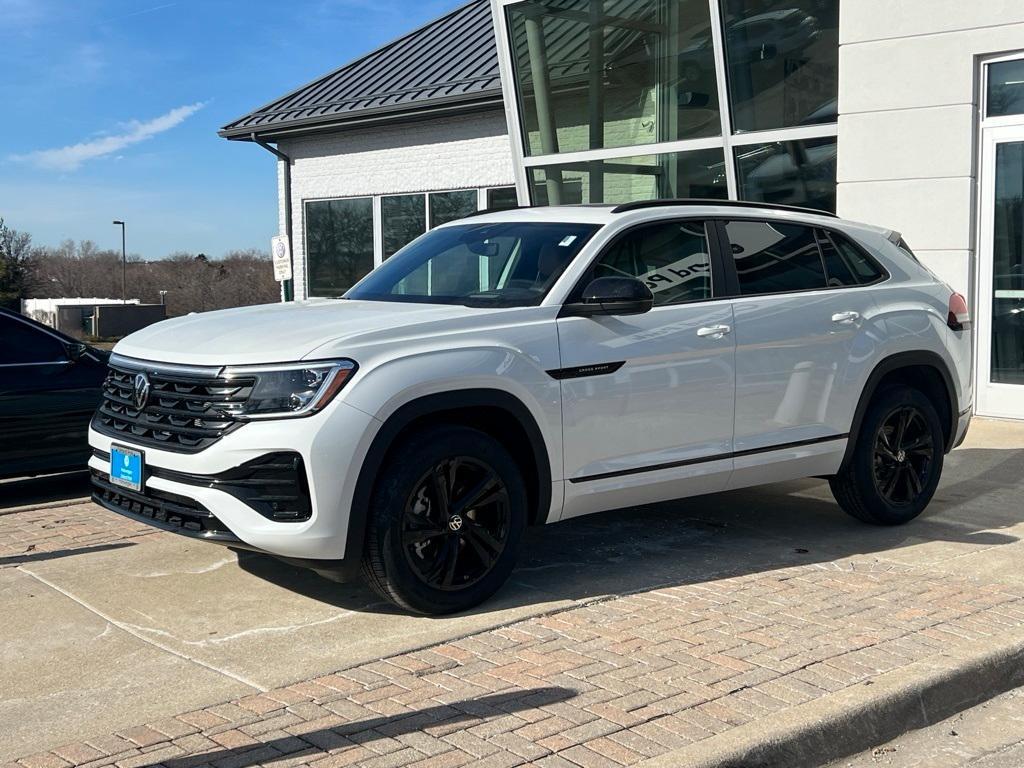 new 2025 Volkswagen Atlas Cross Sport car, priced at $48,917