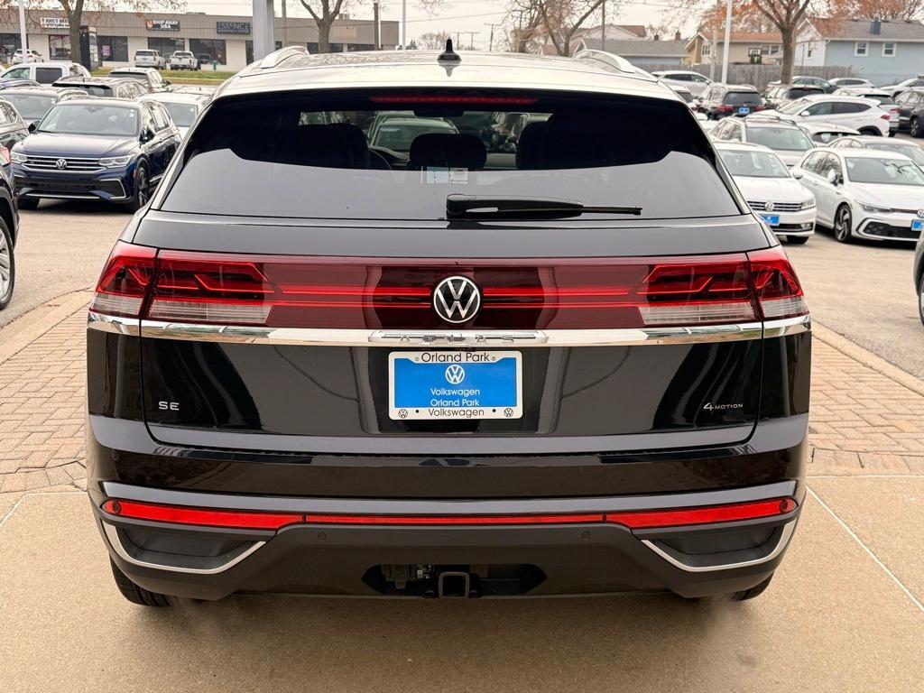 new 2026 Volkswagen Atlas Cross Sport car, priced at $45,203