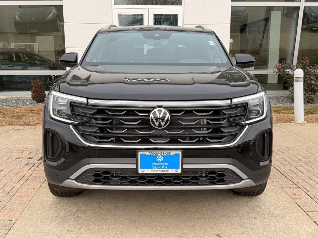 new 2026 Volkswagen Atlas Cross Sport car, priced at $45,203