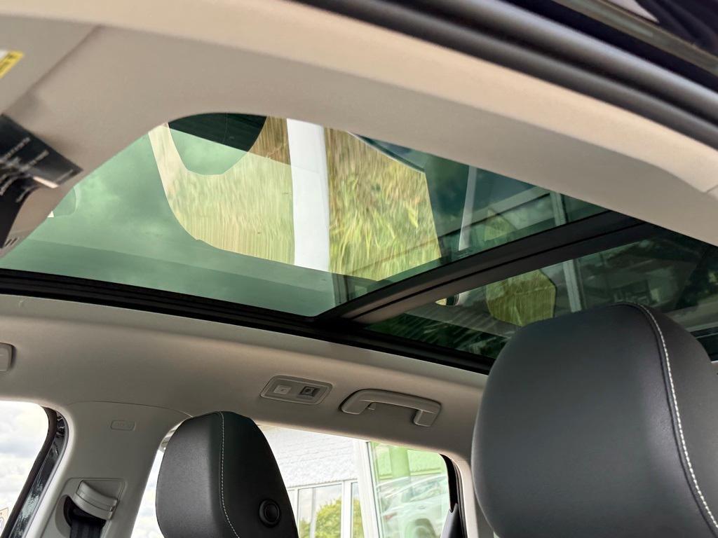 new 2025 Volkswagen Taos car, priced at $29,453