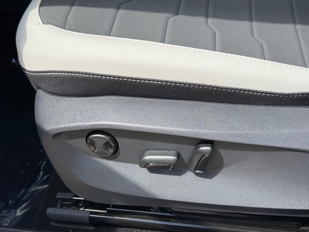 new 2025 Volkswagen Taos car, priced at $29,453