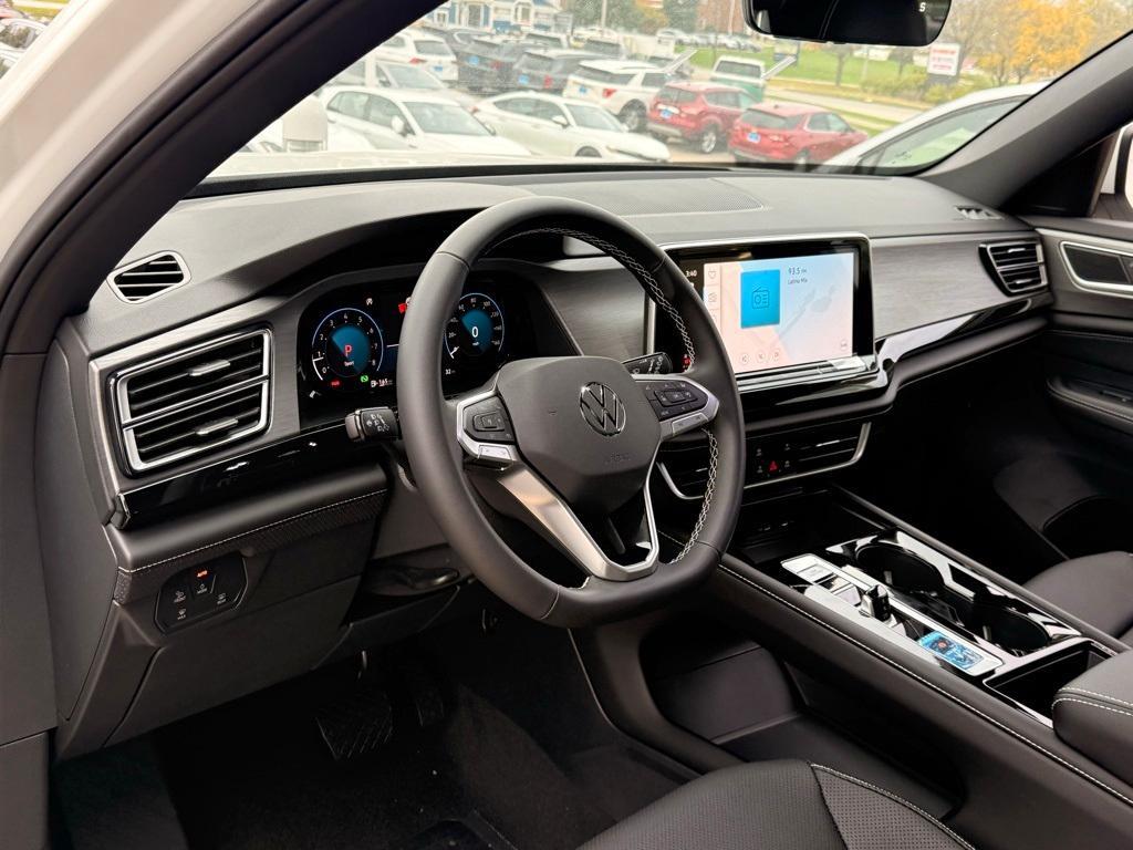 new 2026 Volkswagen Atlas Cross Sport car, priced at $47,052