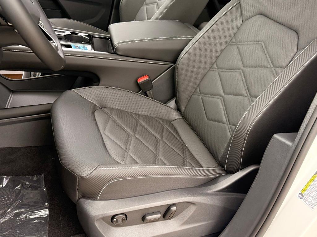 new 2026 Volkswagen Atlas Cross Sport car, priced at $47,052