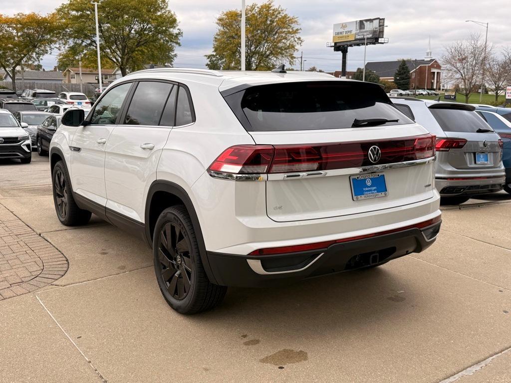 new 2026 Volkswagen Atlas Cross Sport car, priced at $47,052