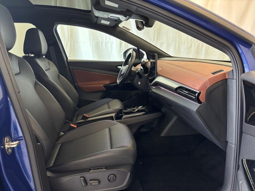 used 2021 Volkswagen ID.4 car, priced at $25,494