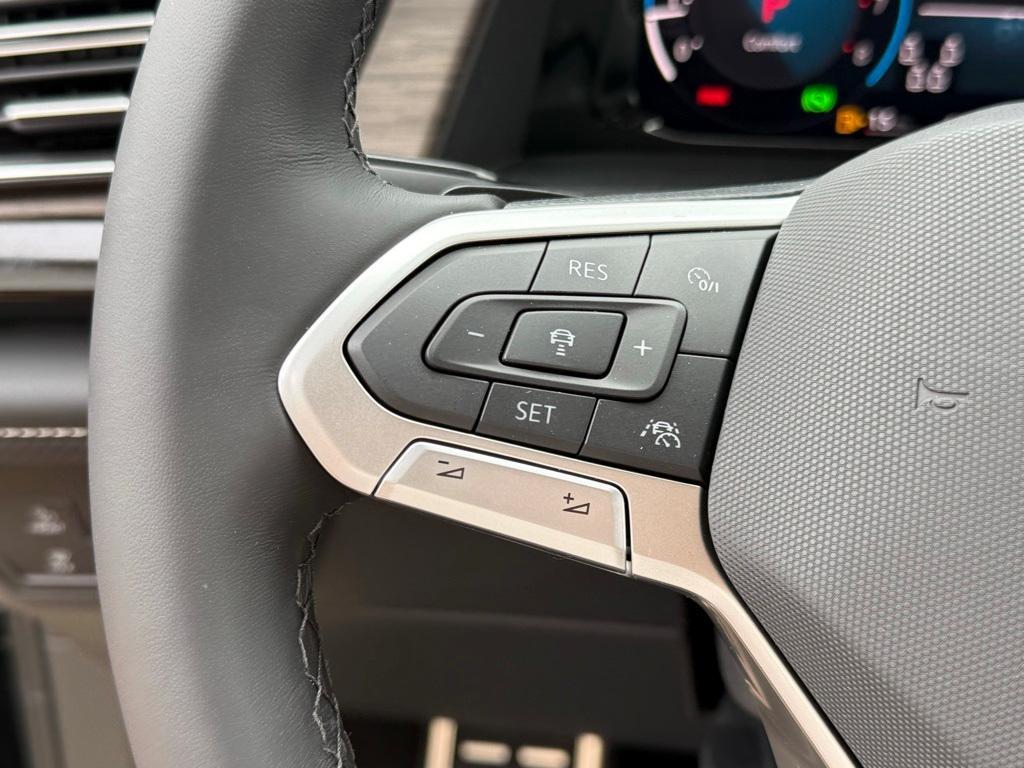 new 2025 Volkswagen Atlas car, priced at $53,509