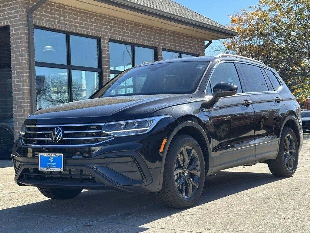 new 2024 Volkswagen Tiguan car, priced at $30,870