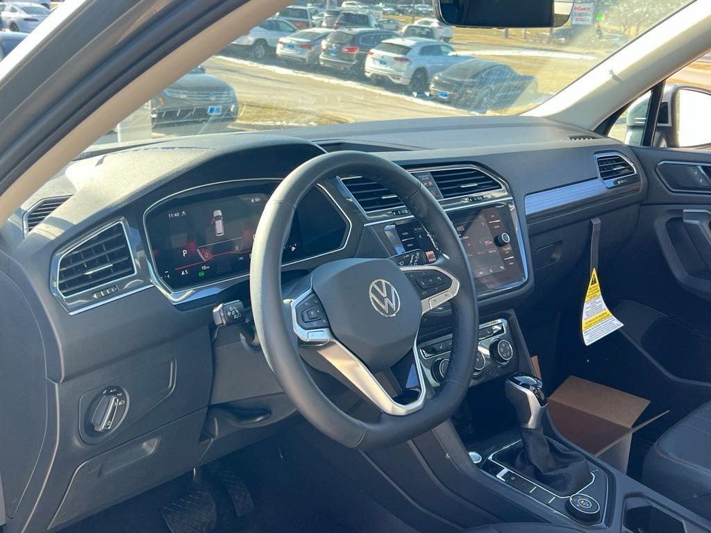 new 2024 Volkswagen Tiguan car, priced at $31,468