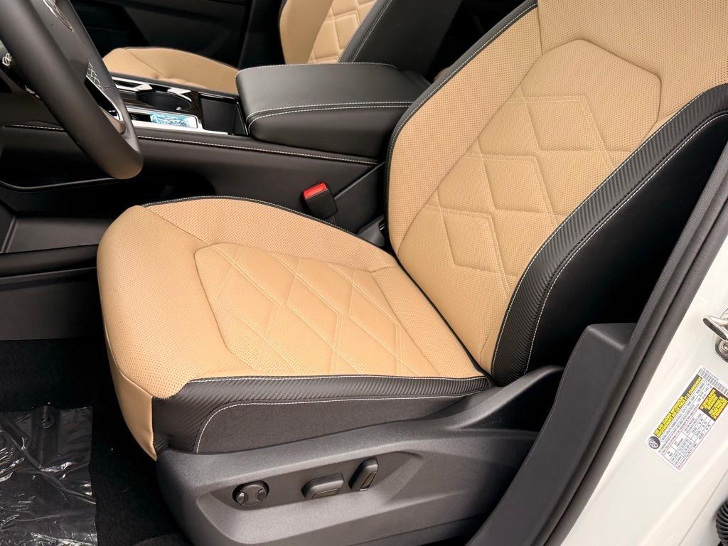 new 2026 Volkswagen Atlas Cross Sport car, priced at $47,052