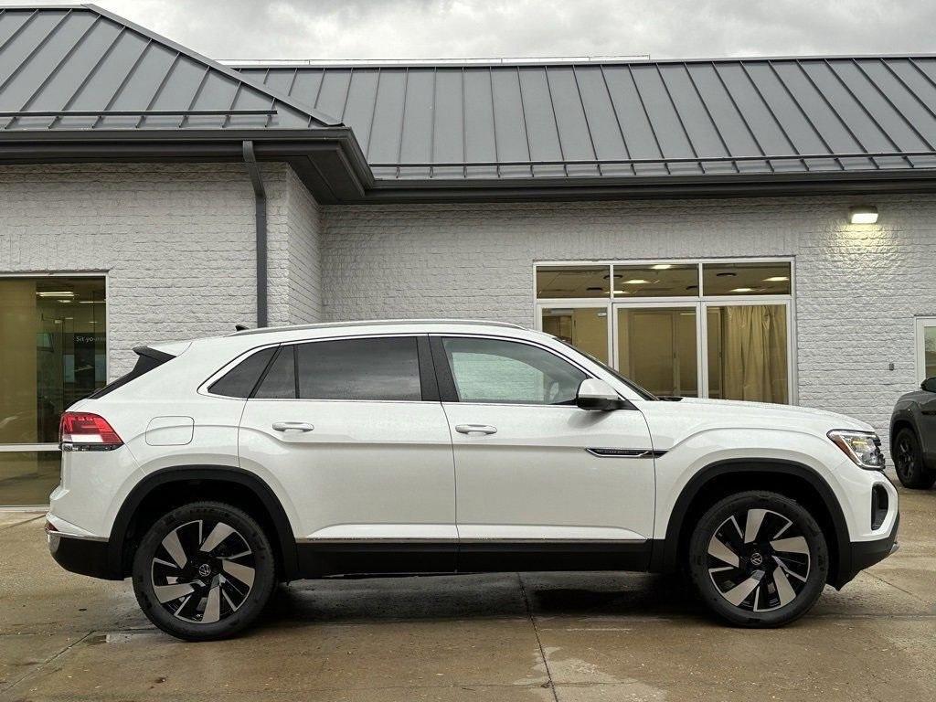 new 2025 Volkswagen Atlas Cross Sport car, priced at $46,535