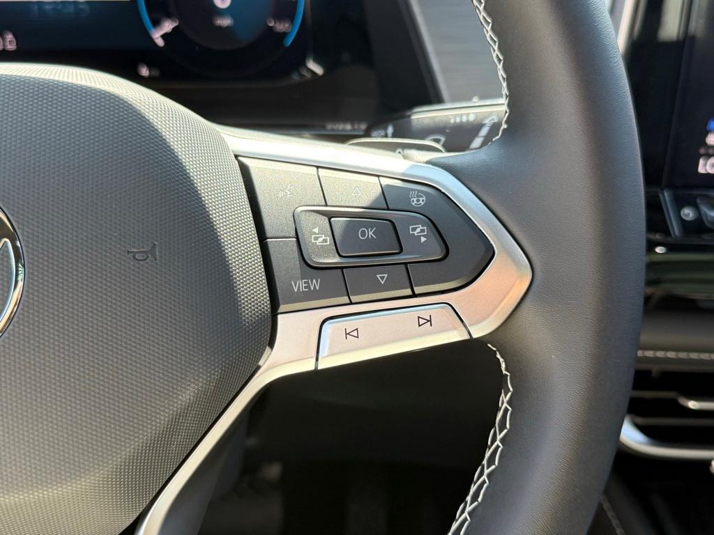 new 2026 Volkswagen Atlas Cross Sport car, priced at $46,215