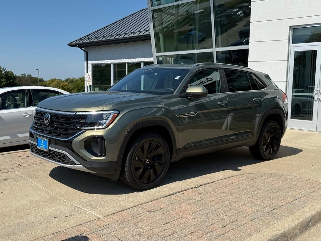 new 2026 Volkswagen Atlas Cross Sport car, priced at $46,215