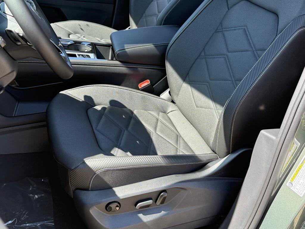 new 2026 Volkswagen Atlas Cross Sport car, priced at $46,215