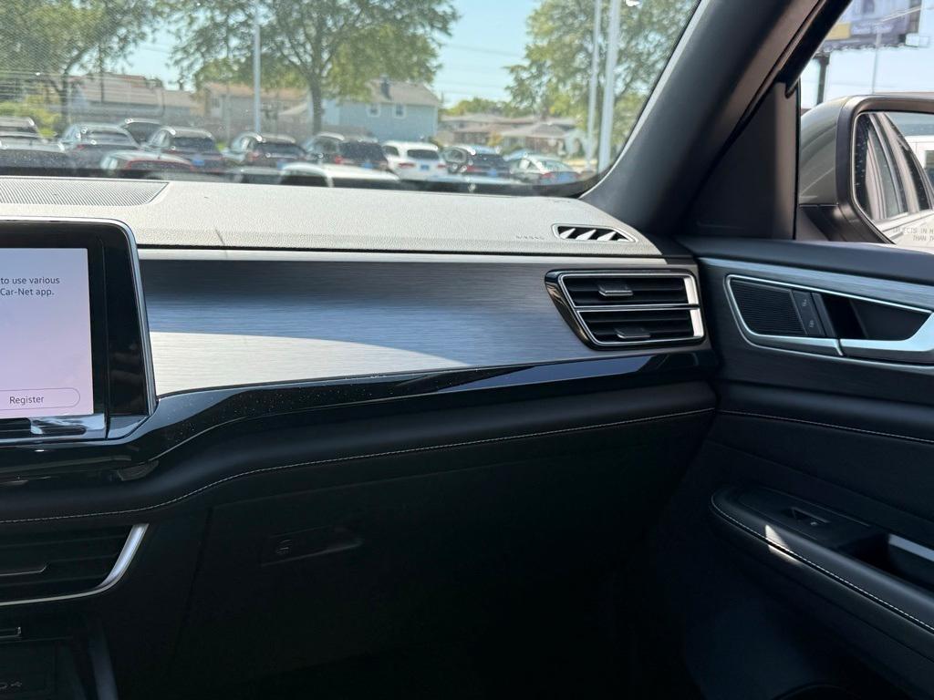 new 2026 Volkswagen Atlas Cross Sport car, priced at $46,215