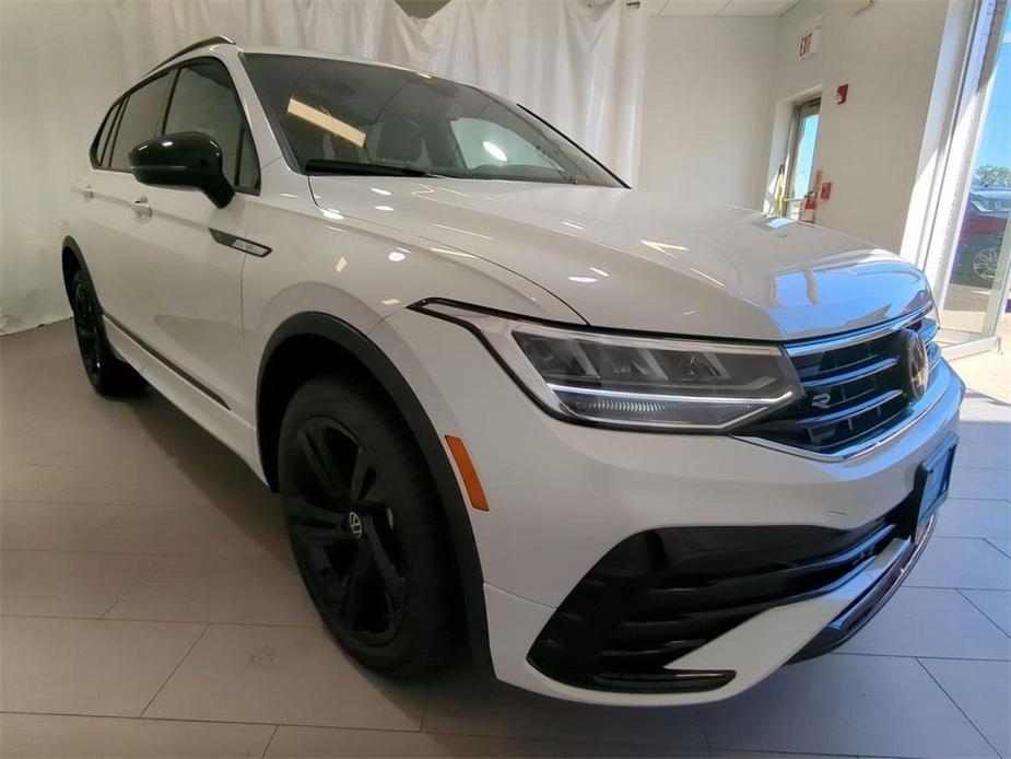 new 2024 Volkswagen Tiguan car, priced at $33,231