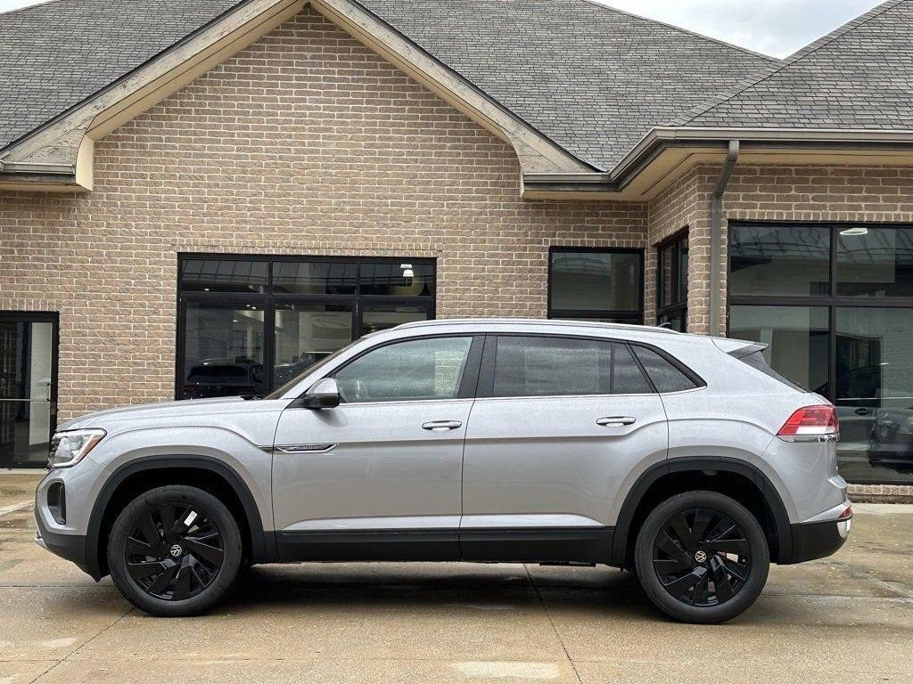 new 2025 Volkswagen Atlas Cross Sport car, priced at $43,778