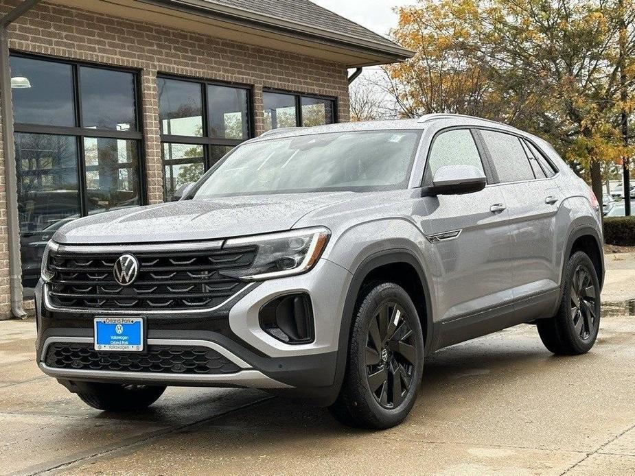 new 2025 Volkswagen Atlas Cross Sport car, priced at $43,778