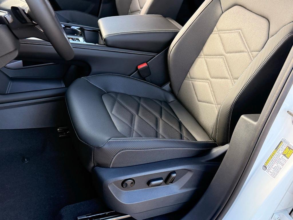 new 2026 Volkswagen Atlas Cross Sport car, priced at $46,652