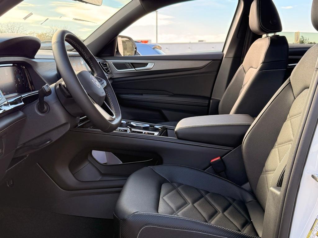 new 2026 Volkswagen Atlas Cross Sport car, priced at $46,652