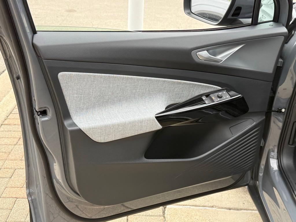 new 2025 Volkswagen ID.4 car, priced at $44,495
