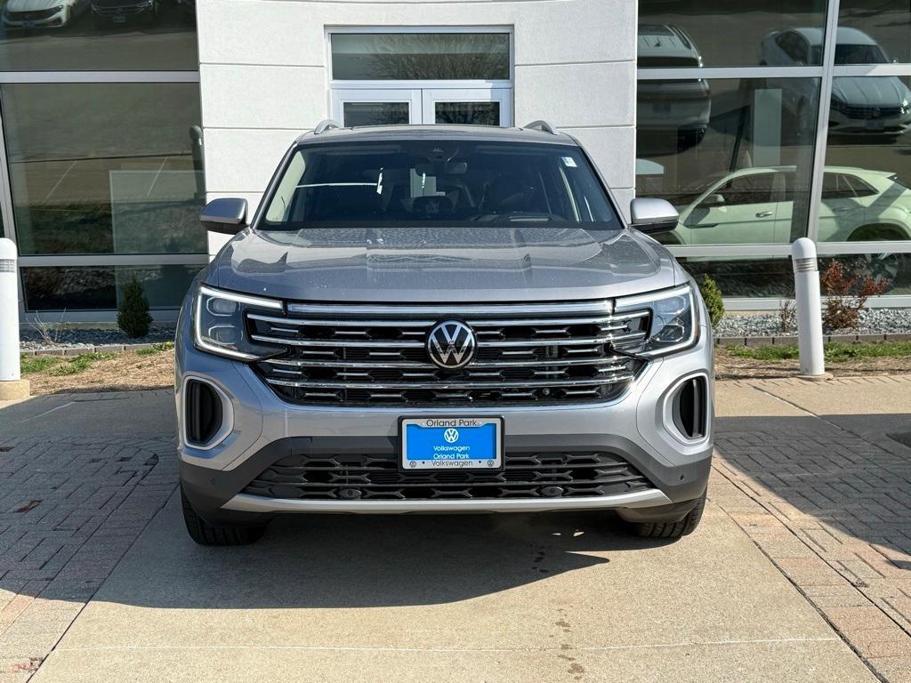 new 2025 Volkswagen Atlas car, priced at $47,072
