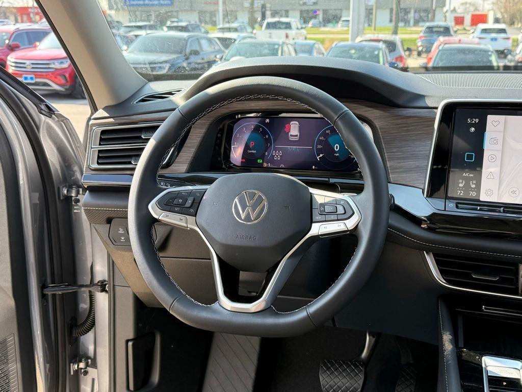 new 2025 Volkswagen Atlas car, priced at $47,072
