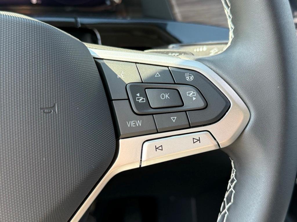 new 2025 Volkswagen Atlas car, priced at $47,072