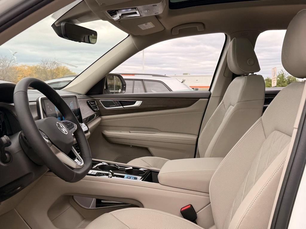 new 2026 Volkswagen Atlas car, priced at $54,479