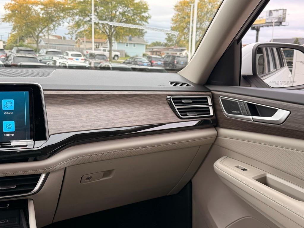 new 2026 Volkswagen Atlas car, priced at $54,479