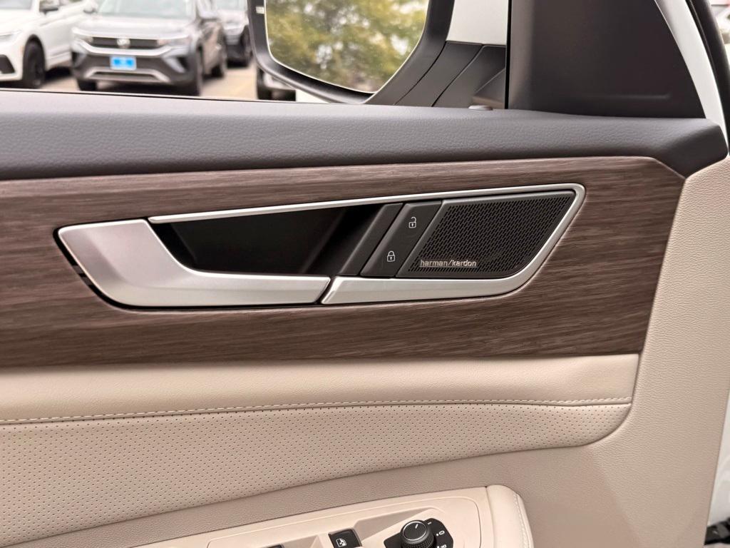 new 2026 Volkswagen Atlas car, priced at $54,479