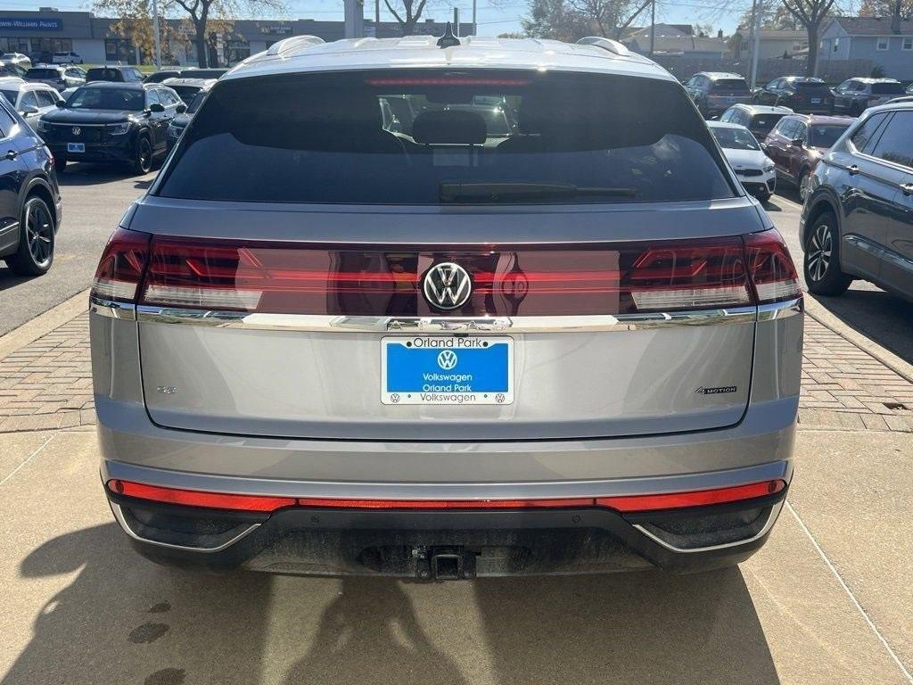 new 2024 Volkswagen Atlas Cross Sport car, priced at $38,360