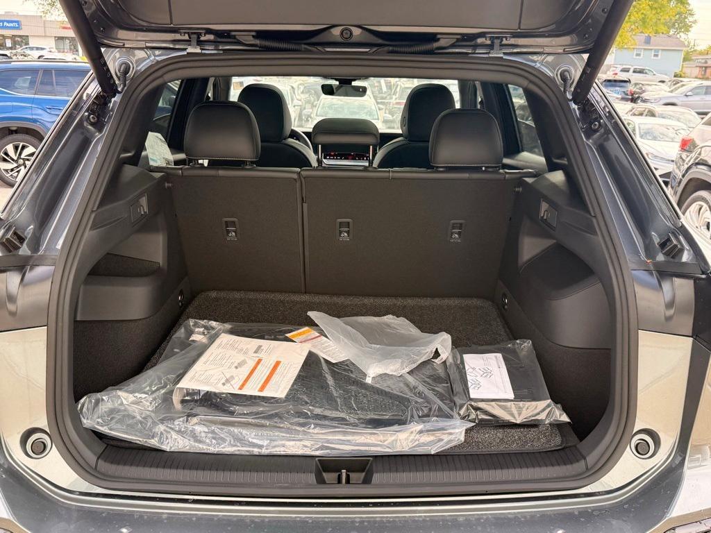 new 2025 Volkswagen Tiguan car, priced at $37,298