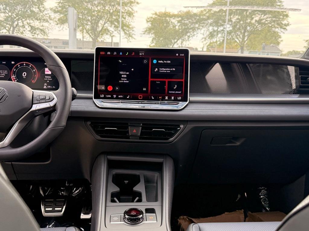 new 2025 Volkswagen Tiguan car, priced at $37,298