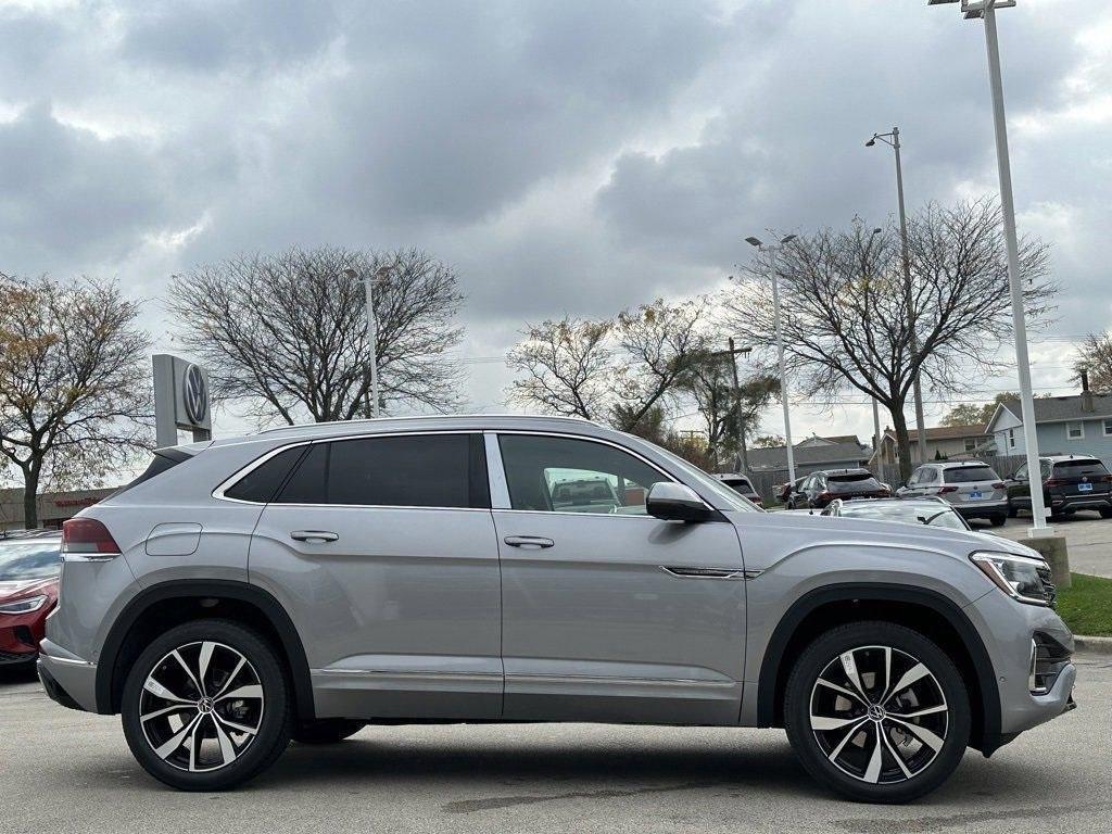 new 2025 Volkswagen Atlas Cross Sport car, priced at $51,262