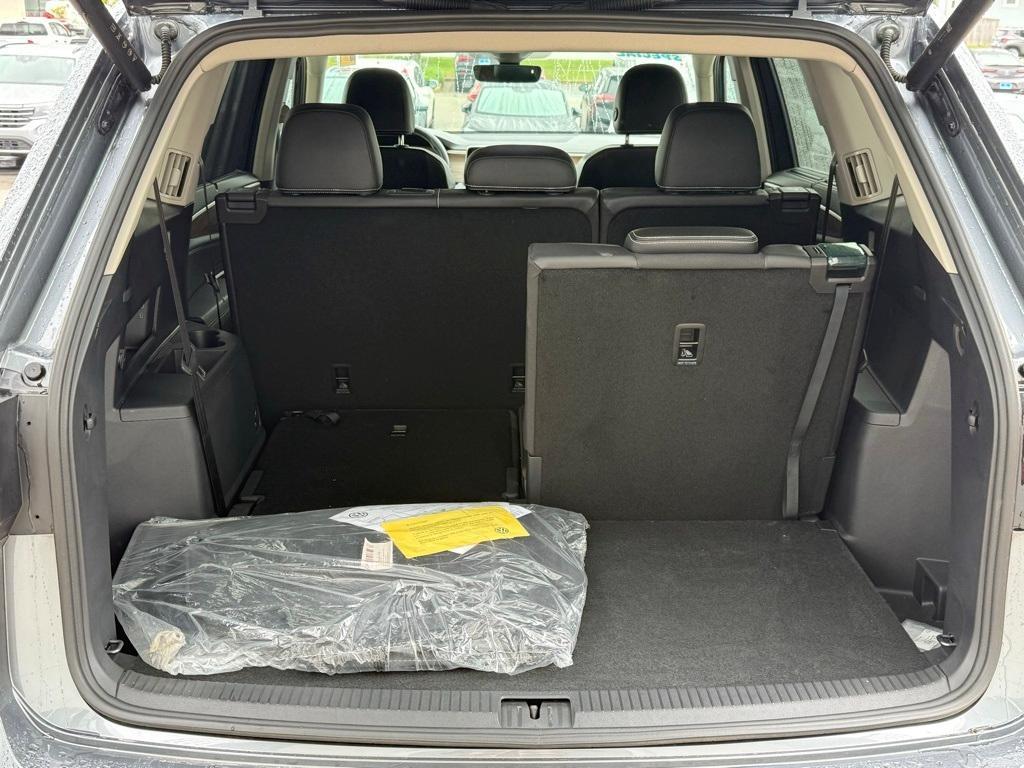 used 2024 Volkswagen Atlas car, priced at $42,651