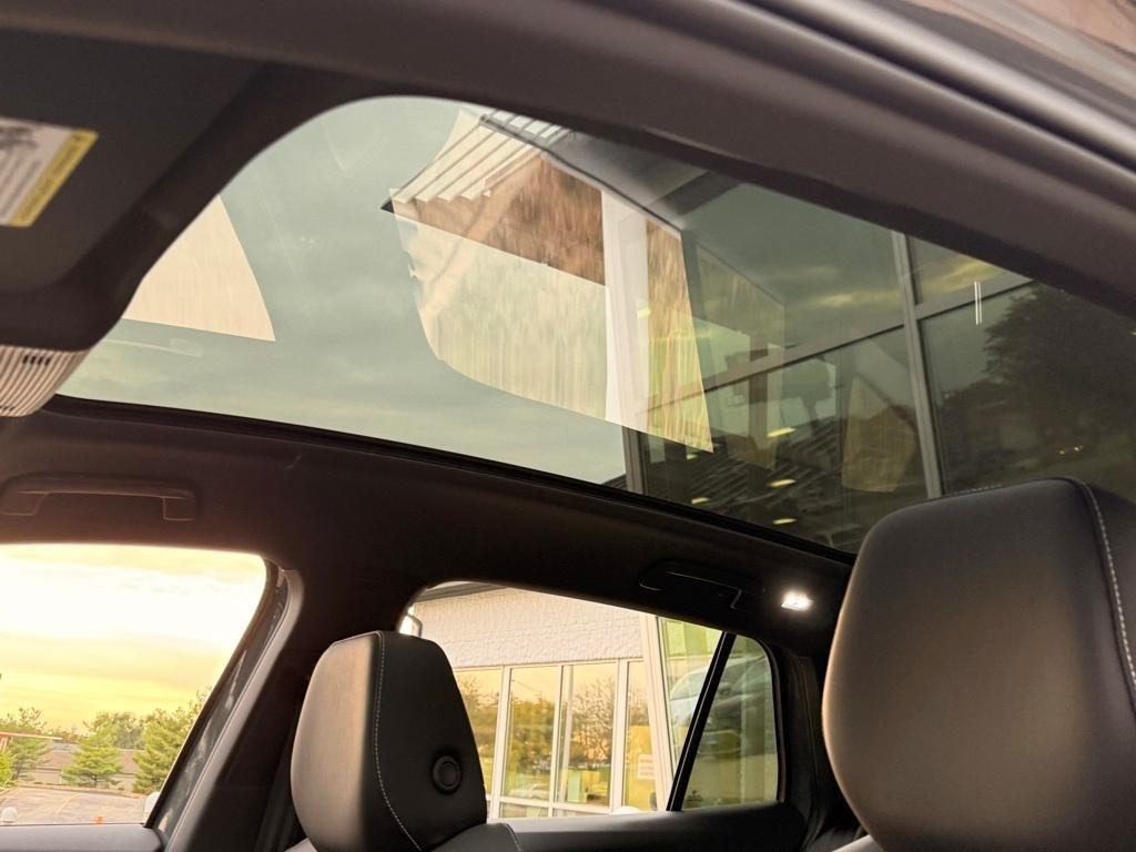 new 2025 Volkswagen ID.4 car, priced at $49,767