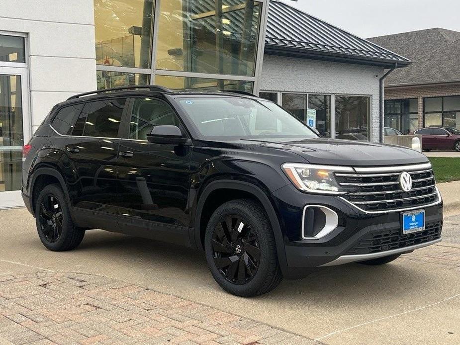 new 2025 Volkswagen Atlas car, priced at $43,616