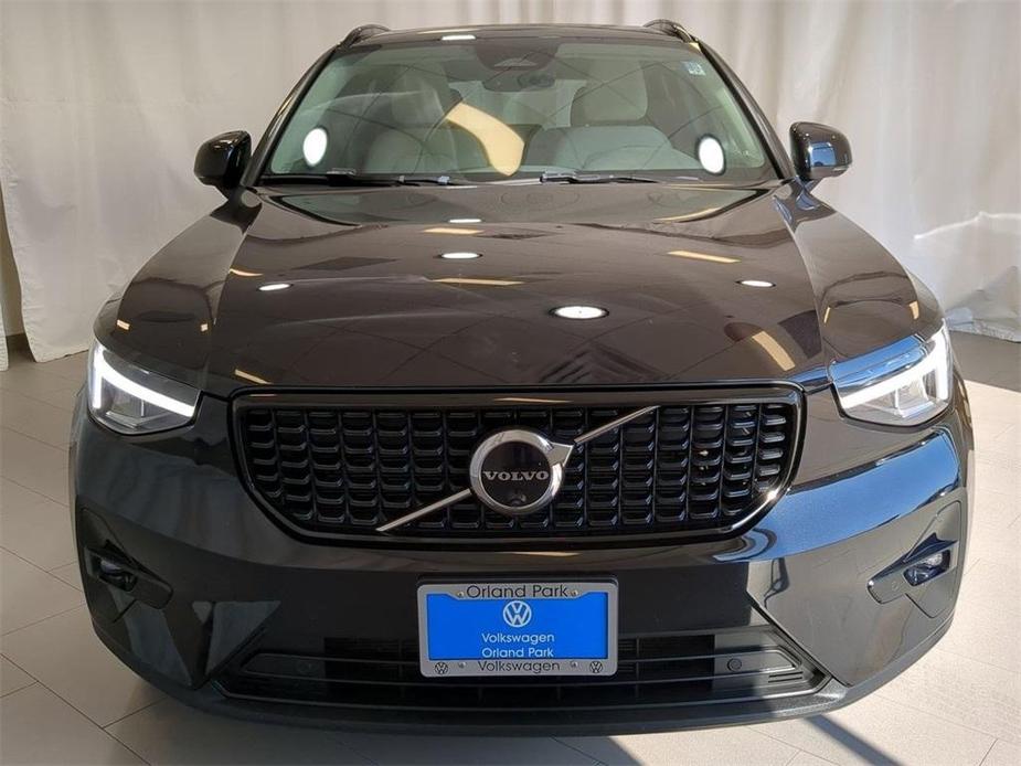 used 2023 Volvo XC40 car, priced at $30,991