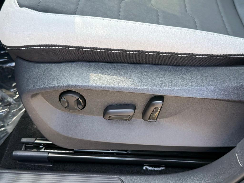 new 2025 Volkswagen Taos car, priced at $29,644