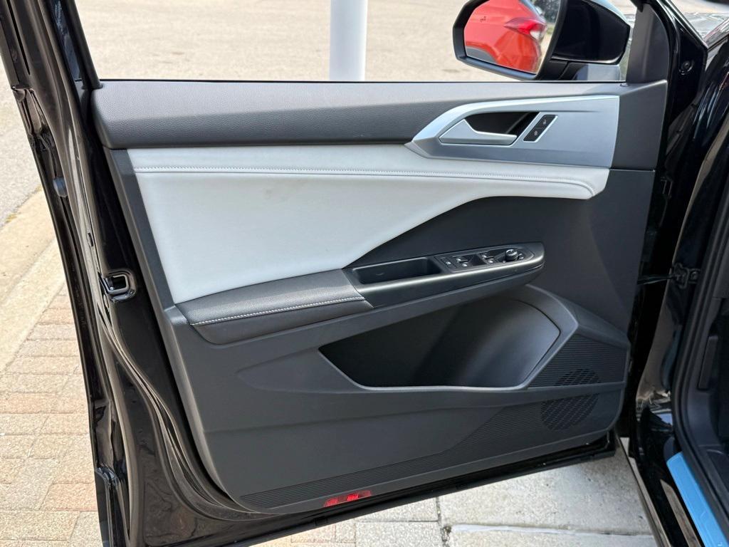 new 2025 Volkswagen Taos car, priced at $29,644